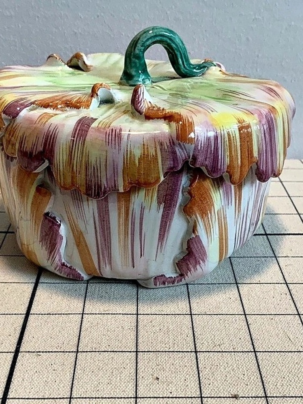 Vintage Ethan Allen Flower Petal Covered Trinket Bowl MAJOLICA Art Pottery Italy